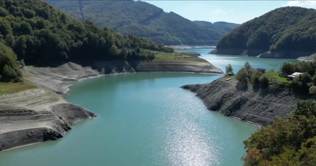 Ultimele știri: Anunț făcut de Apele Române despre starea tratării apei din barajul Paltinu din Prahova