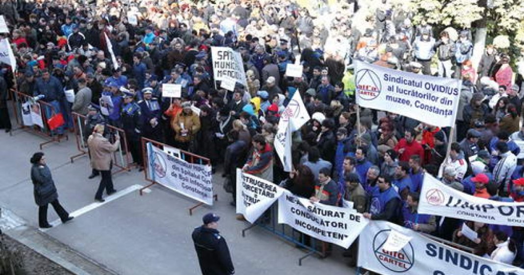 Sindicatele contestă cu fermitate hotărârea Executivului de a opri plata primei zile de concediu medical: O limitare a dreptului la protecție socială