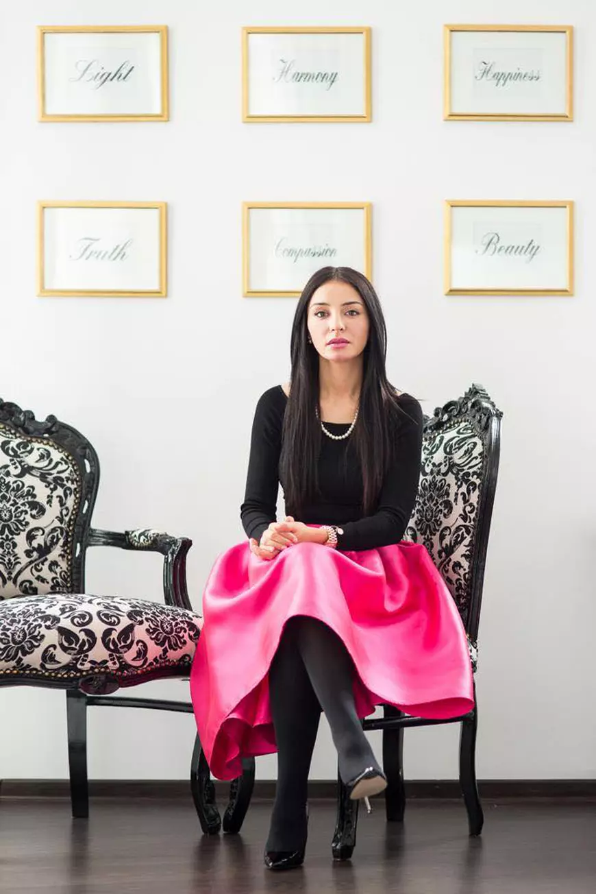 Preoteasa Ayahuasca suferă o pierdere de fonduri: Judecătoria a validat confiscarea sumei de 1,5 milioane de euro de la Vanessa Youness Preoteasa Ayahuasca suferă o pierdere de fonduri: Judecătoria a validat confiscarea sumei de 1,5 milioane de euro de la Vanessa Youness