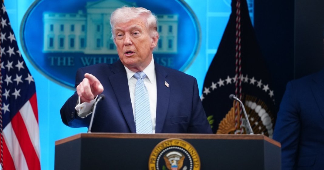 Donald Trump, avertisment grav pentru Iran: „O întreagă civilizație va fi distrusă în această noapte”