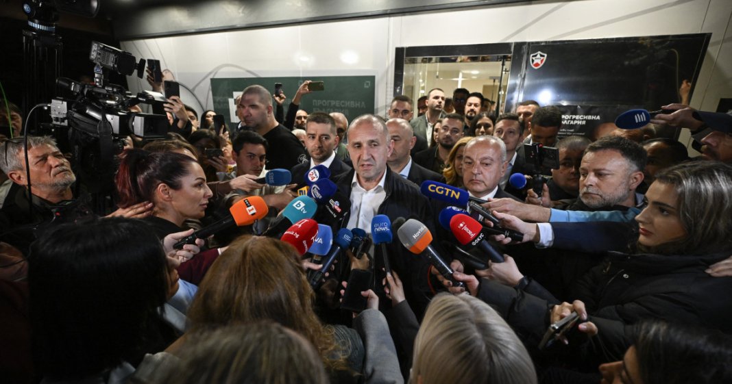 Rumen Radev proclamă „triumful asupra apatiei”, în timp ce „Bulgaria progresistă” anunță reușita în...