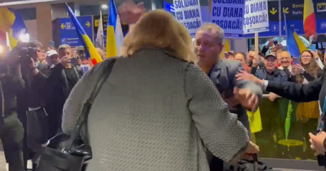 Haos la Aeroportul Otopeni la revenirea Dianei Șoșoacă în țară, după ce a fost ridicată...