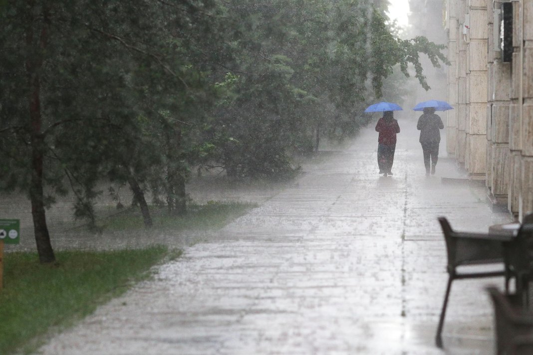 Avertizare meteorologică urgentă pentru București: Perioada și forța vântului.