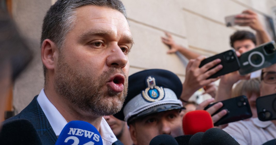 Câte persoane din București cred că primarul Ciprian Ciucu ar trebui să își prezinte demisia în urma investigației DNA