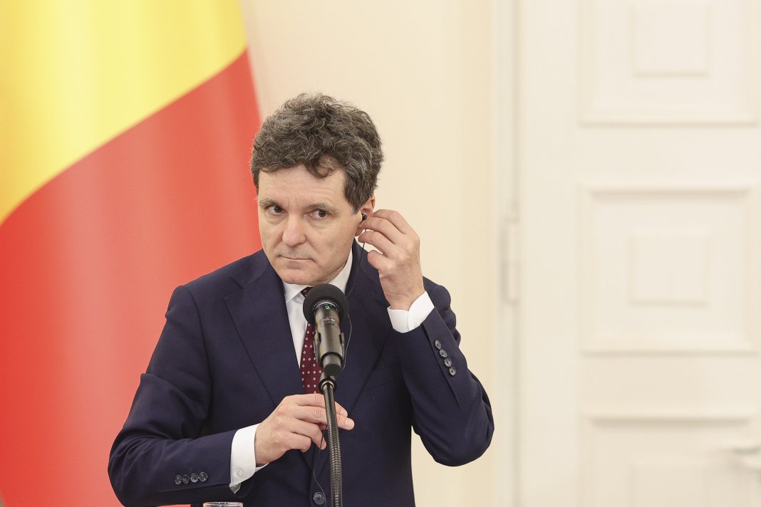 Reacția lui ministrul Apărării față de investigarea penală a generalului Vlad: „O circumstanță neplăcută; vom evalua împreună cu președintele”