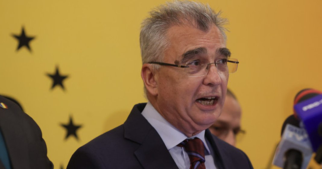 Reacția lui Peiu în urma afirmației lui Veștea că nu este deranjat „în cazul în care parlamentarii AUR îl vor susține din...