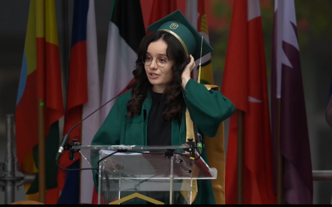 Discurs dedicat unei absolvente la festivitatea UMF Iași: „Îmi doresc să mă îndrept către conducerea facultății și să emit un avertisment. Aceasta nu reprezintă medicina.”
