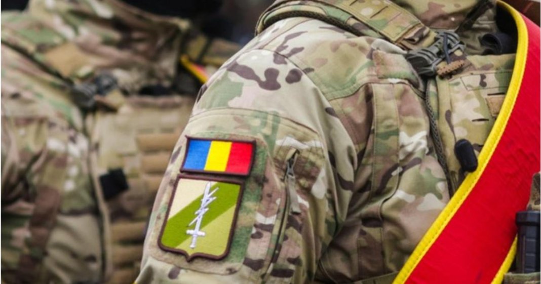 Un ofiţer utilizase resursele Armatei pentru a-şi cumpăra tenişi şi cămăşi, implicând soldaţii în mai multe activităţi de vopsire.